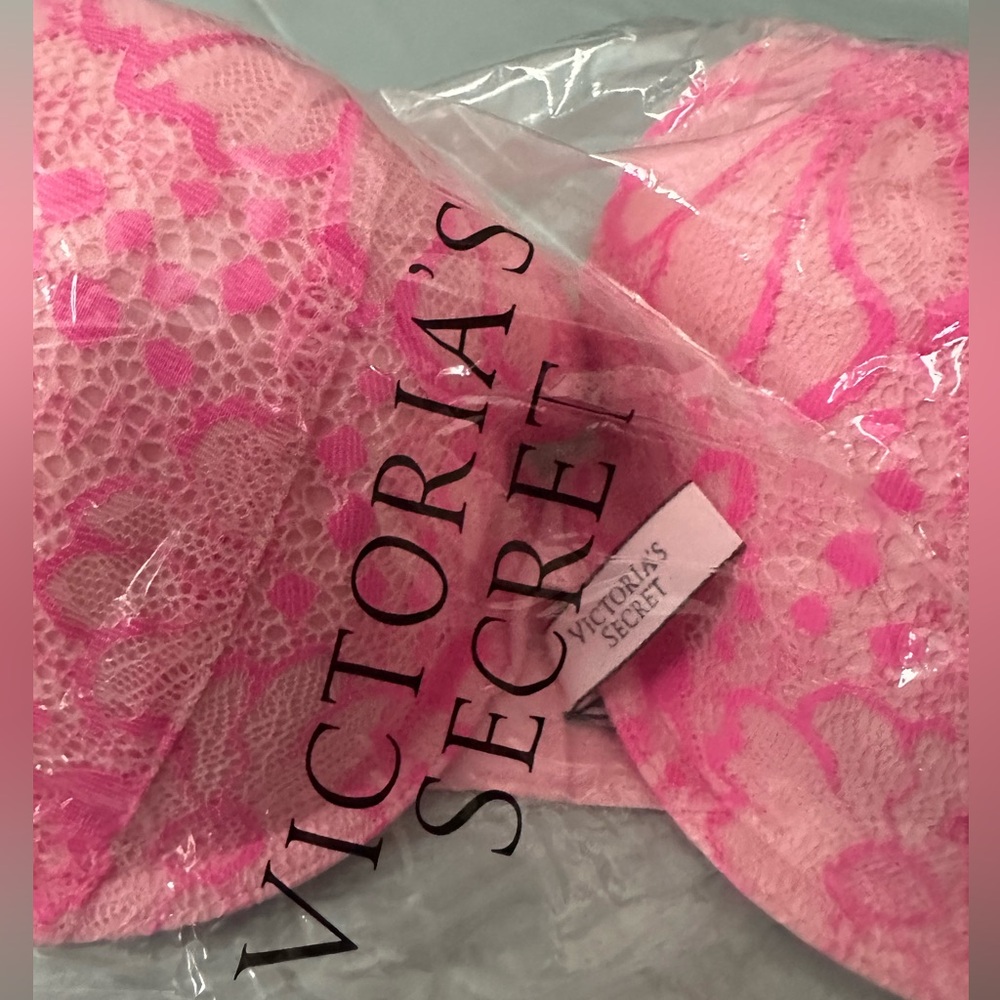 Pink Victoria’s Secret bra